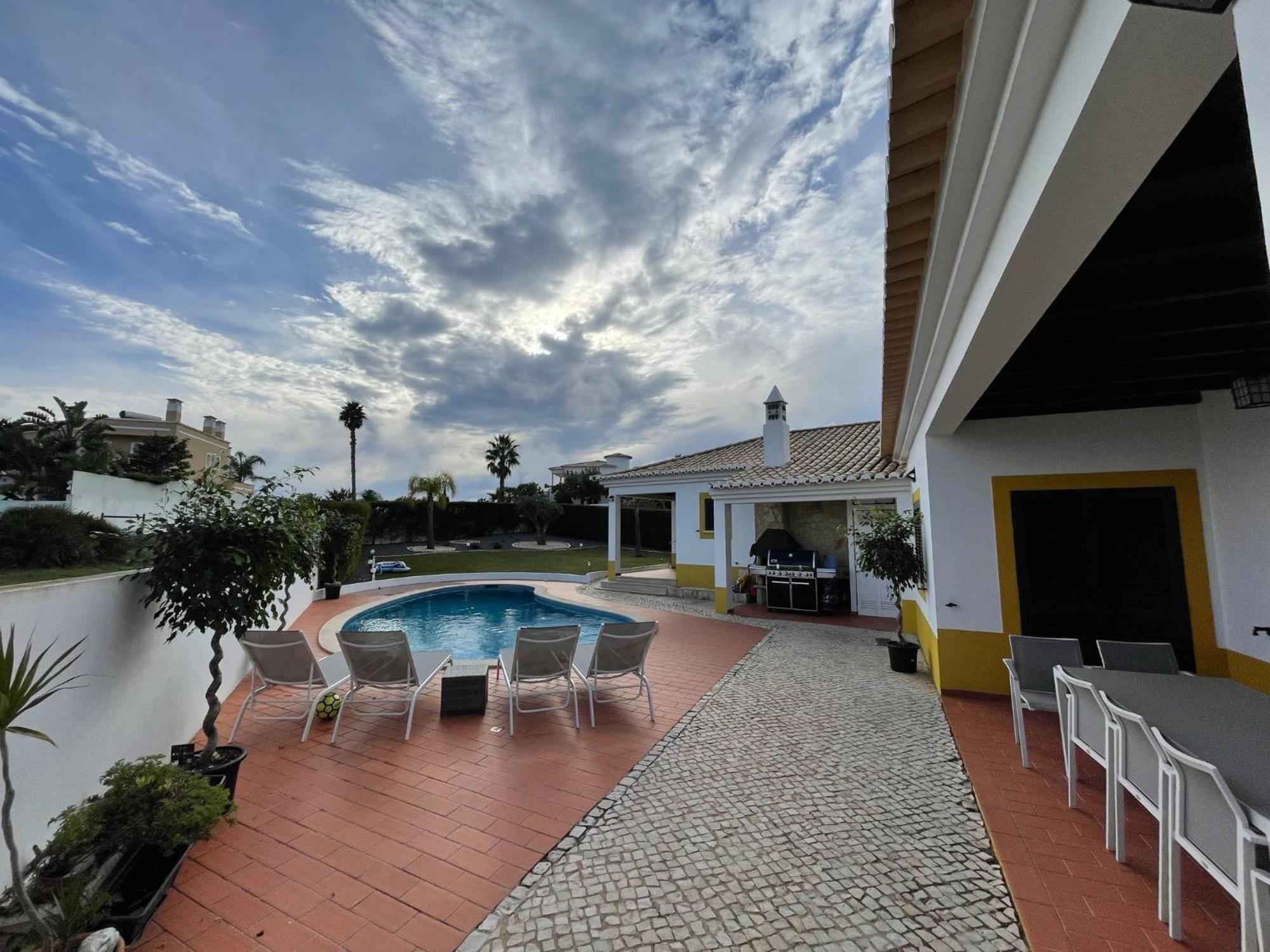 Oliva House Villa Lagos Bagian luar foto